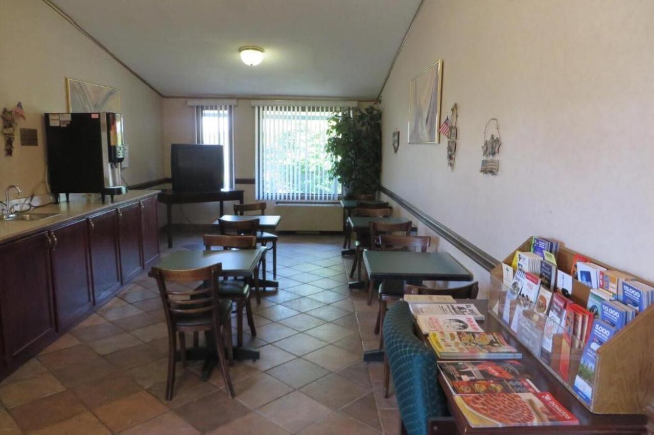 Knights Inn Canton Kültér fotó