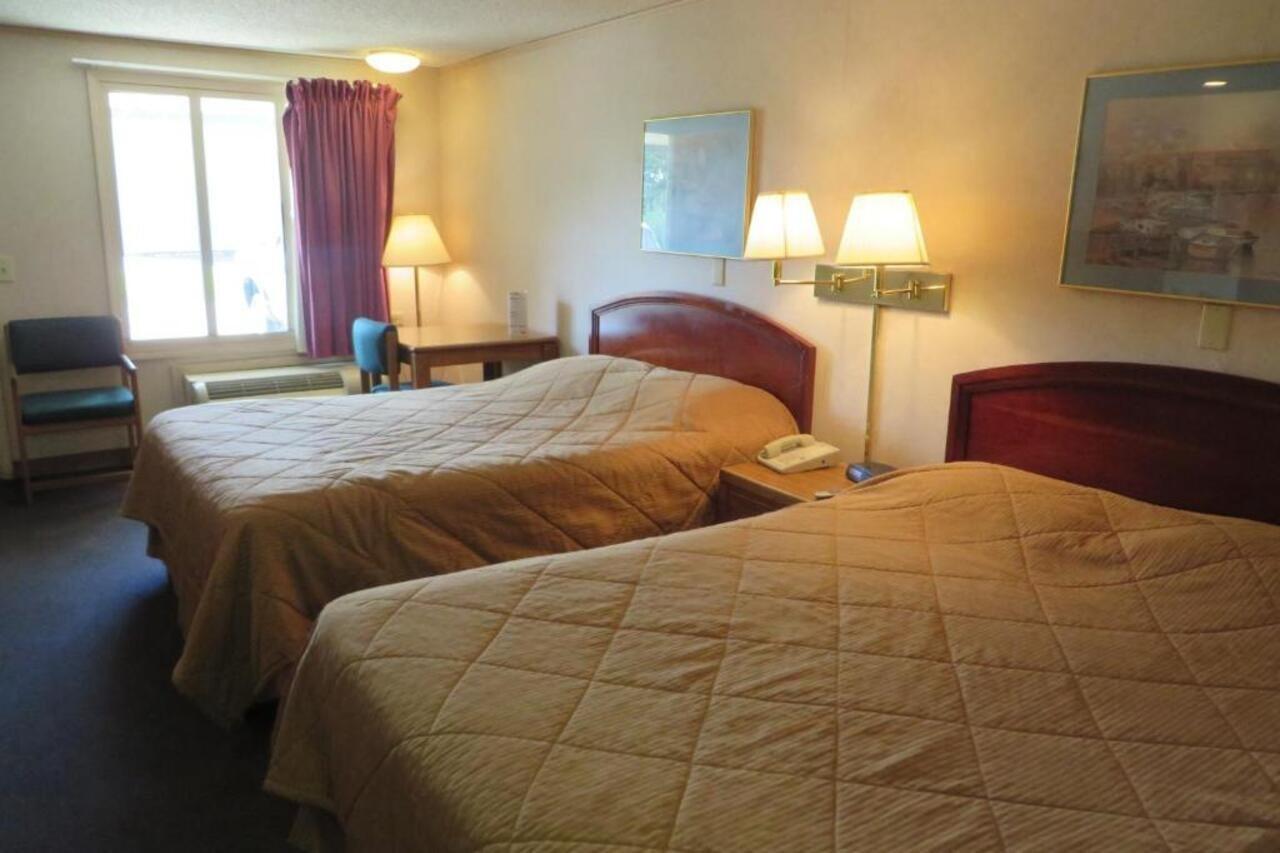 Knights Inn Canton Kültér fotó