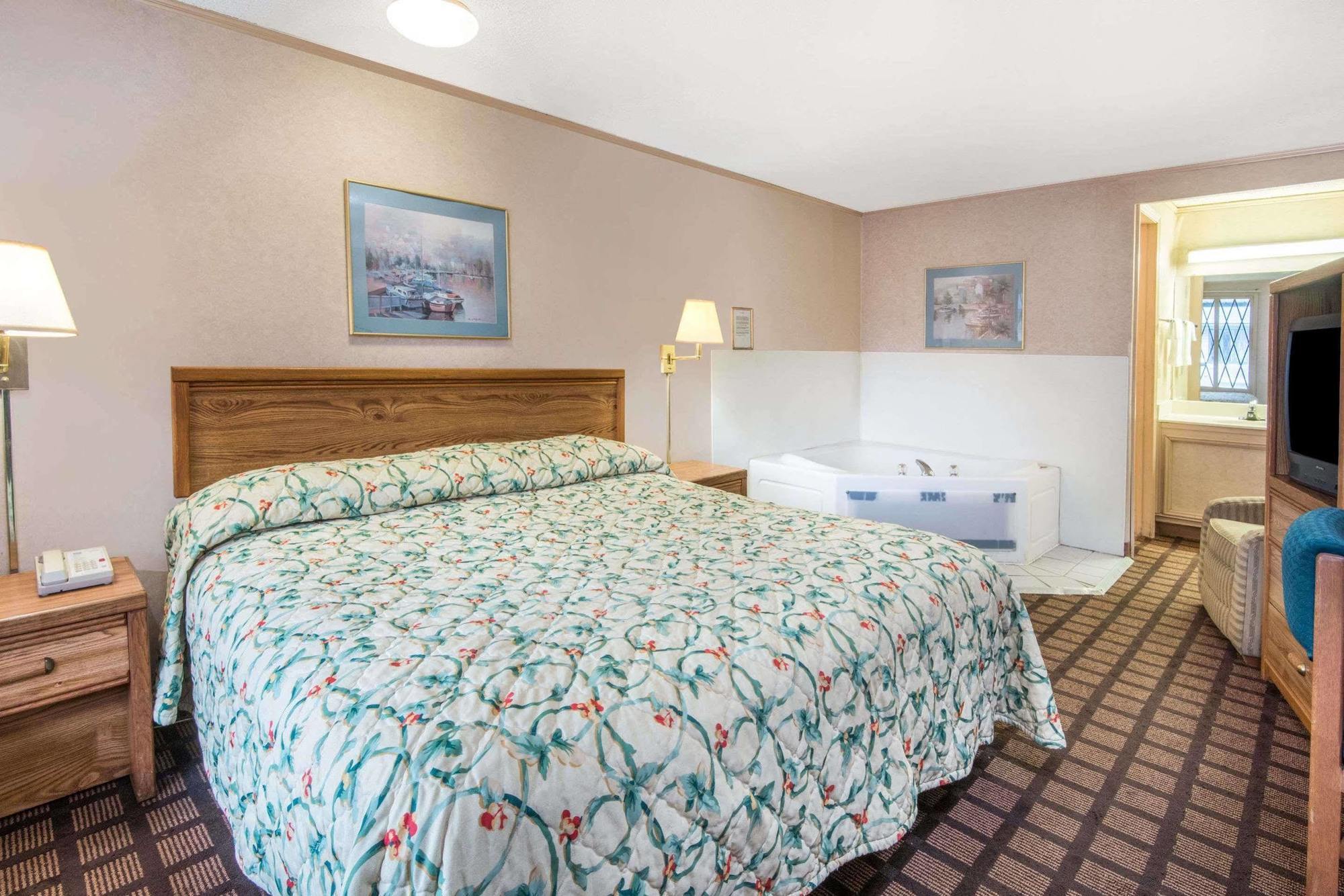 Knights Inn Canton Kültér fotó