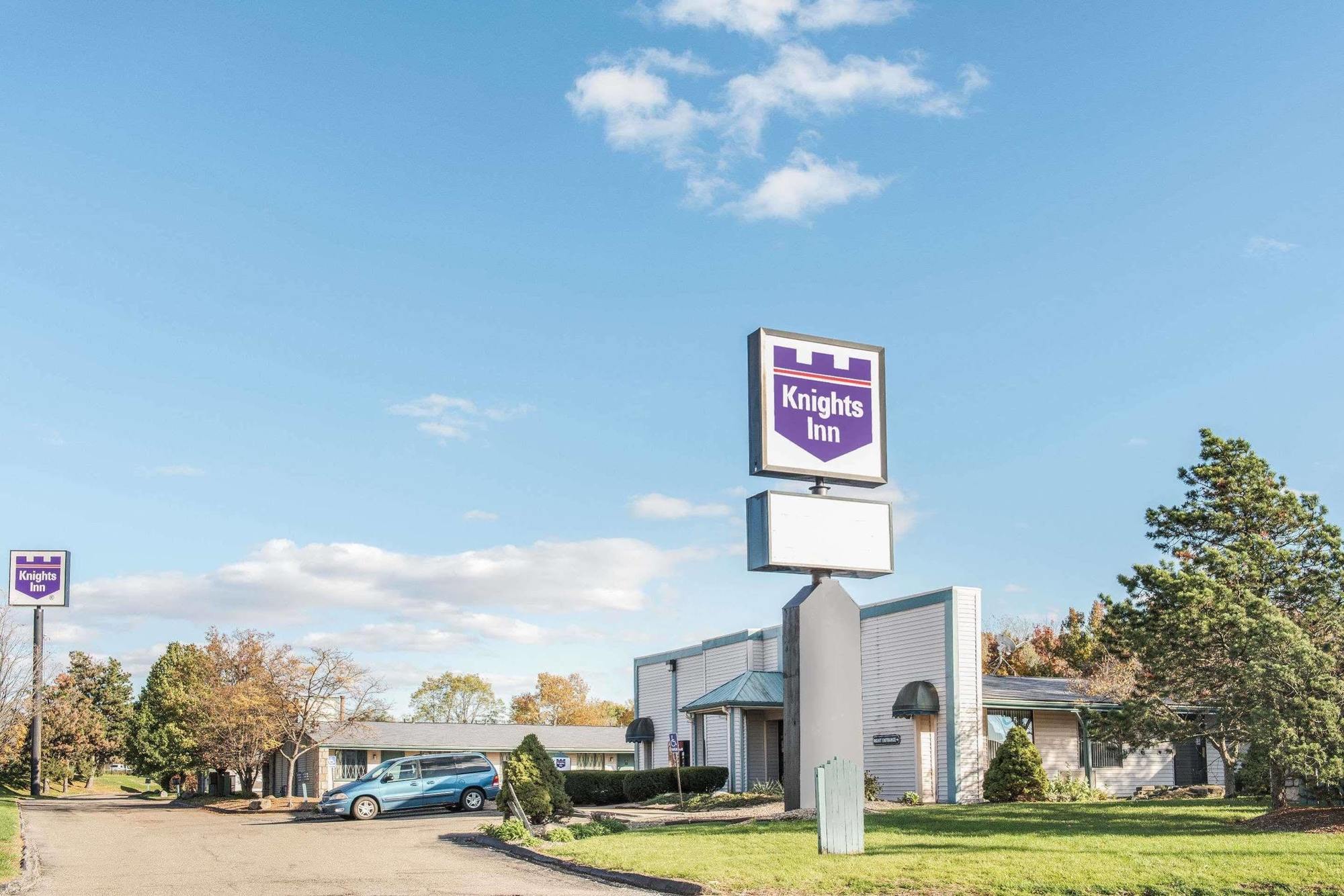 Knights Inn Canton Kültér fotó